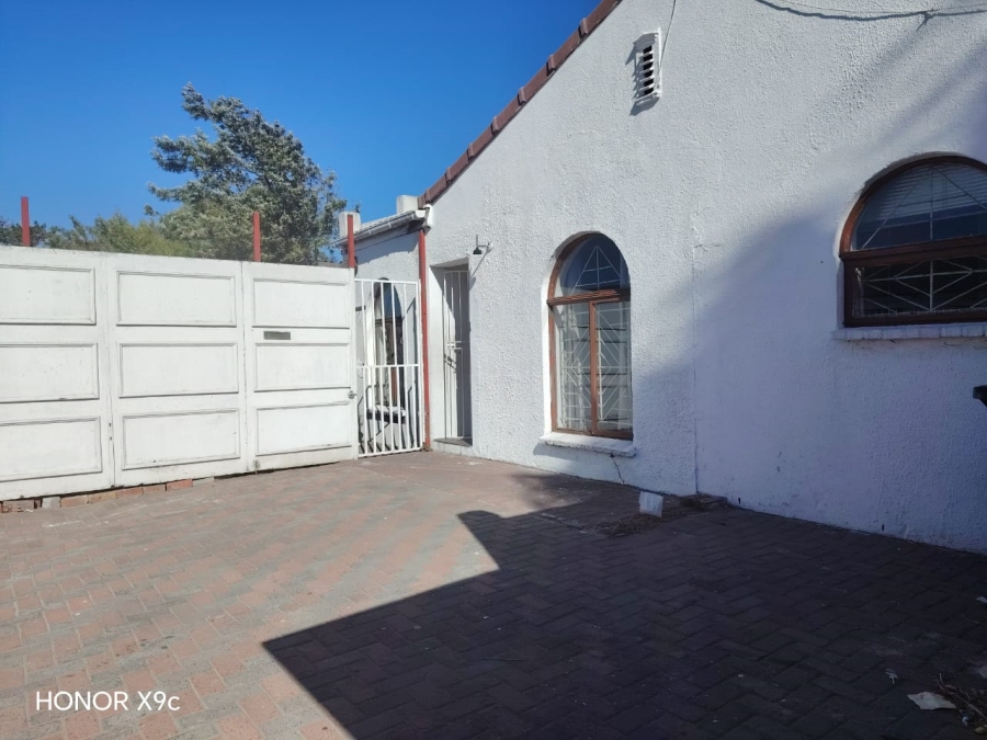 3 Bedroom Property for Sale in Clairewood Western Cape